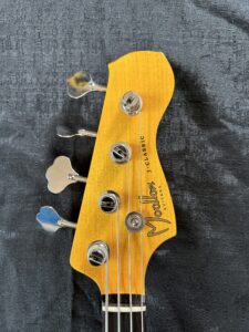 Moollon Jazz bass J Classic 